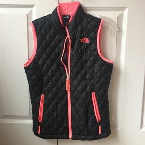 Size small women’s / size XL kids